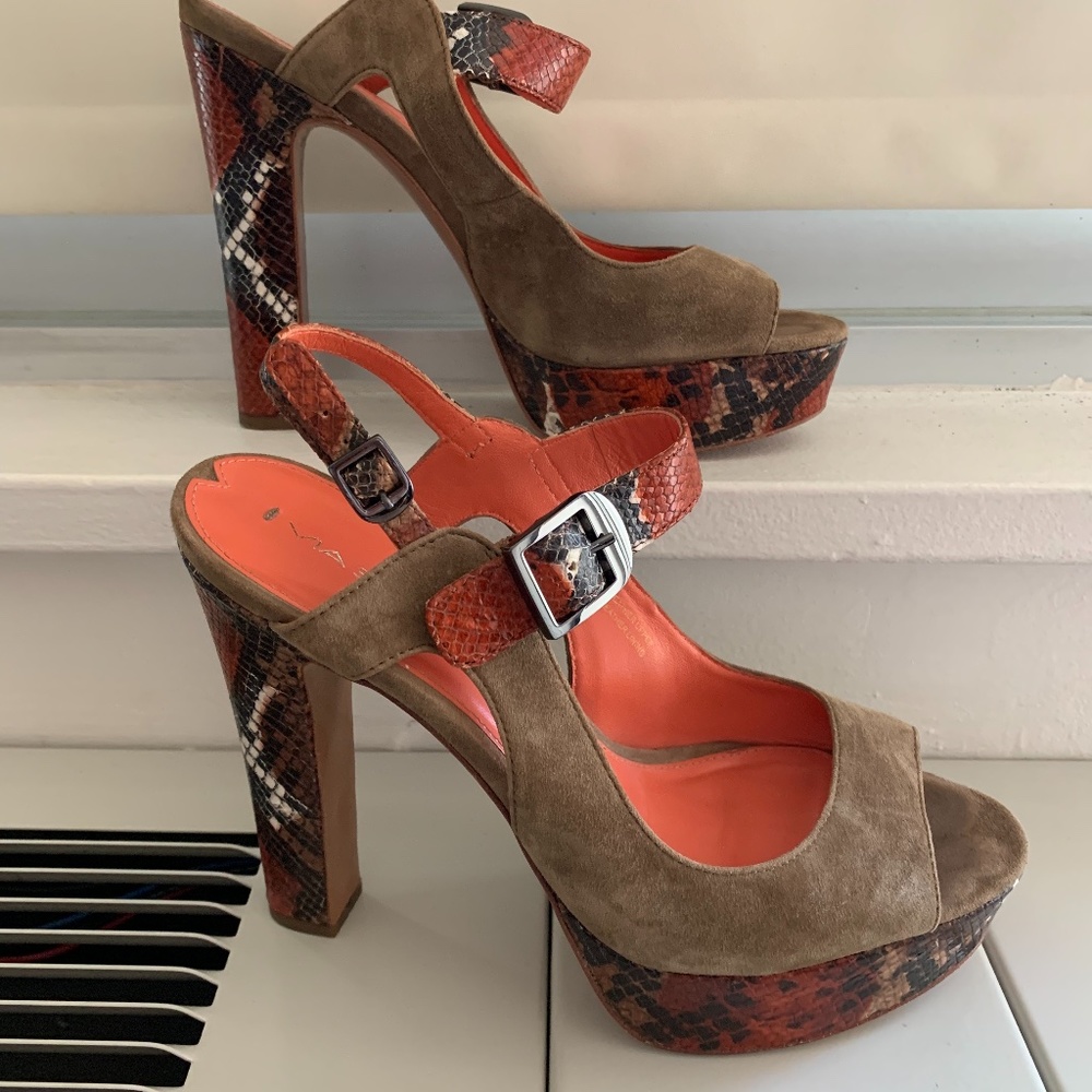 High heel sandal